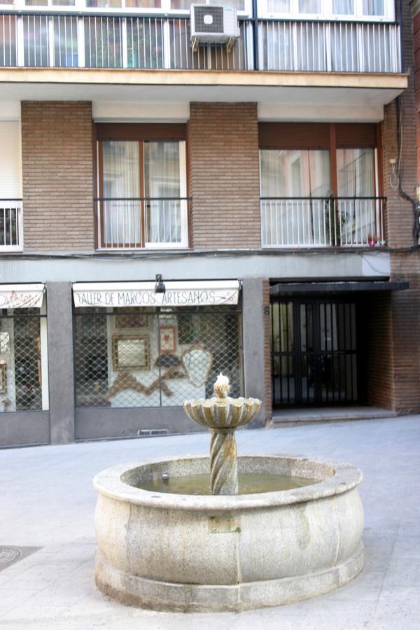 Ferienwohnung Espejo Magico Madrid Exterior foto